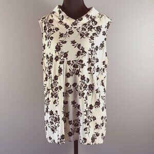 Light pink flowy material tank top